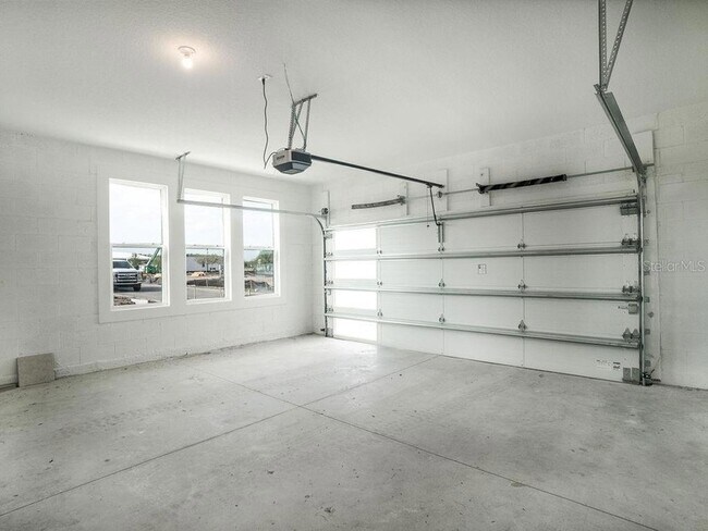 Building Photo - 2050 Packing District Wy