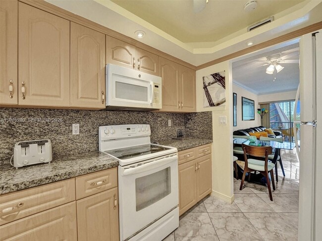 Building Photo - 201 178th Dr