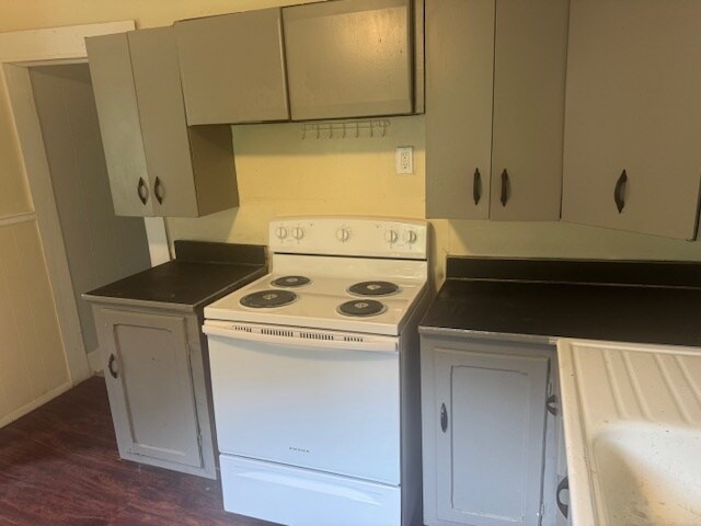 Building Photo - 2214 Vandermast Ln