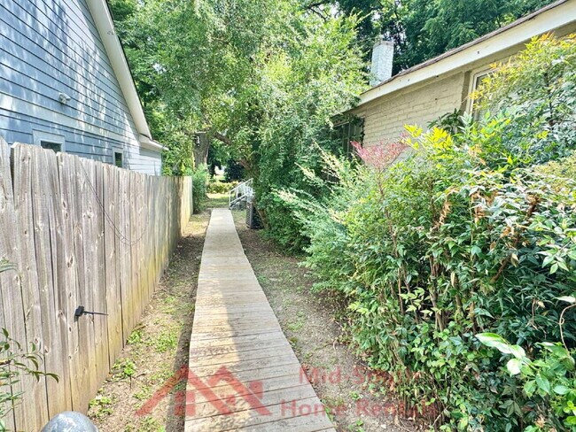 Building Photo - 3569 Douglass Ave