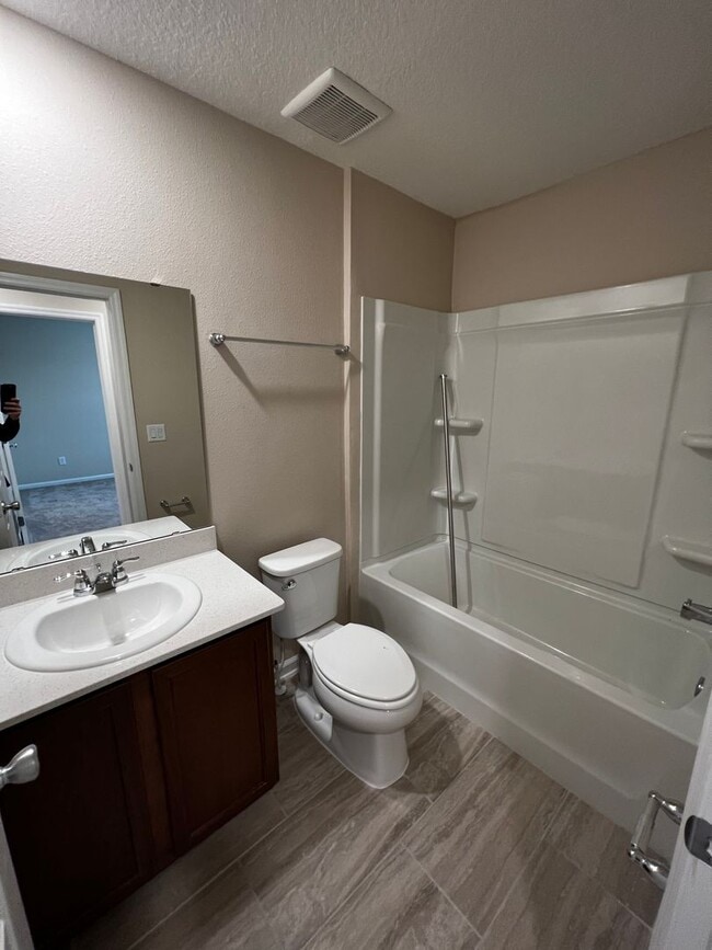 Building Photo - Brand New 3/2.5 Townhome!