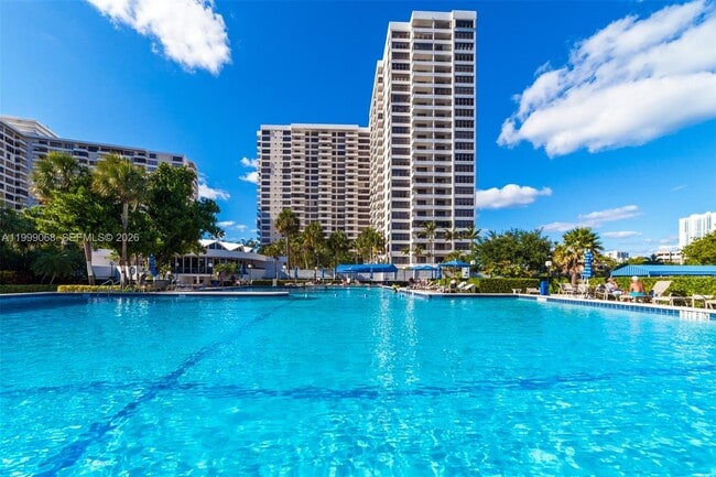 Building Photo - 500 Three Islands Boulevard
