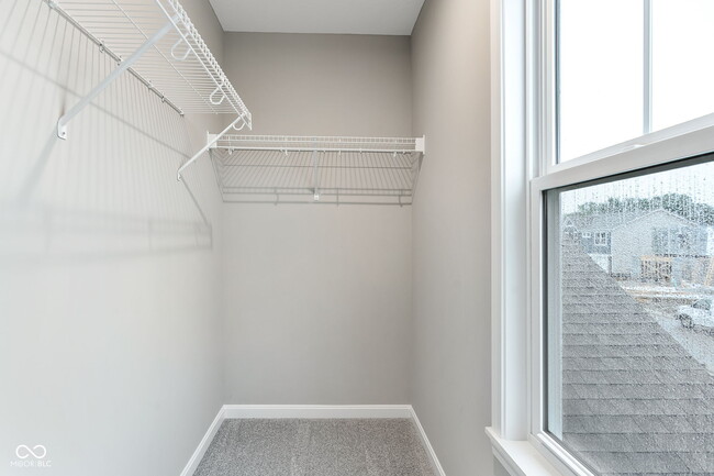 Building Photo - 335 Atlas Dr