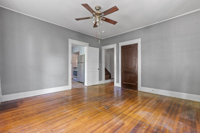 Building Photo - 1720 W 24th St