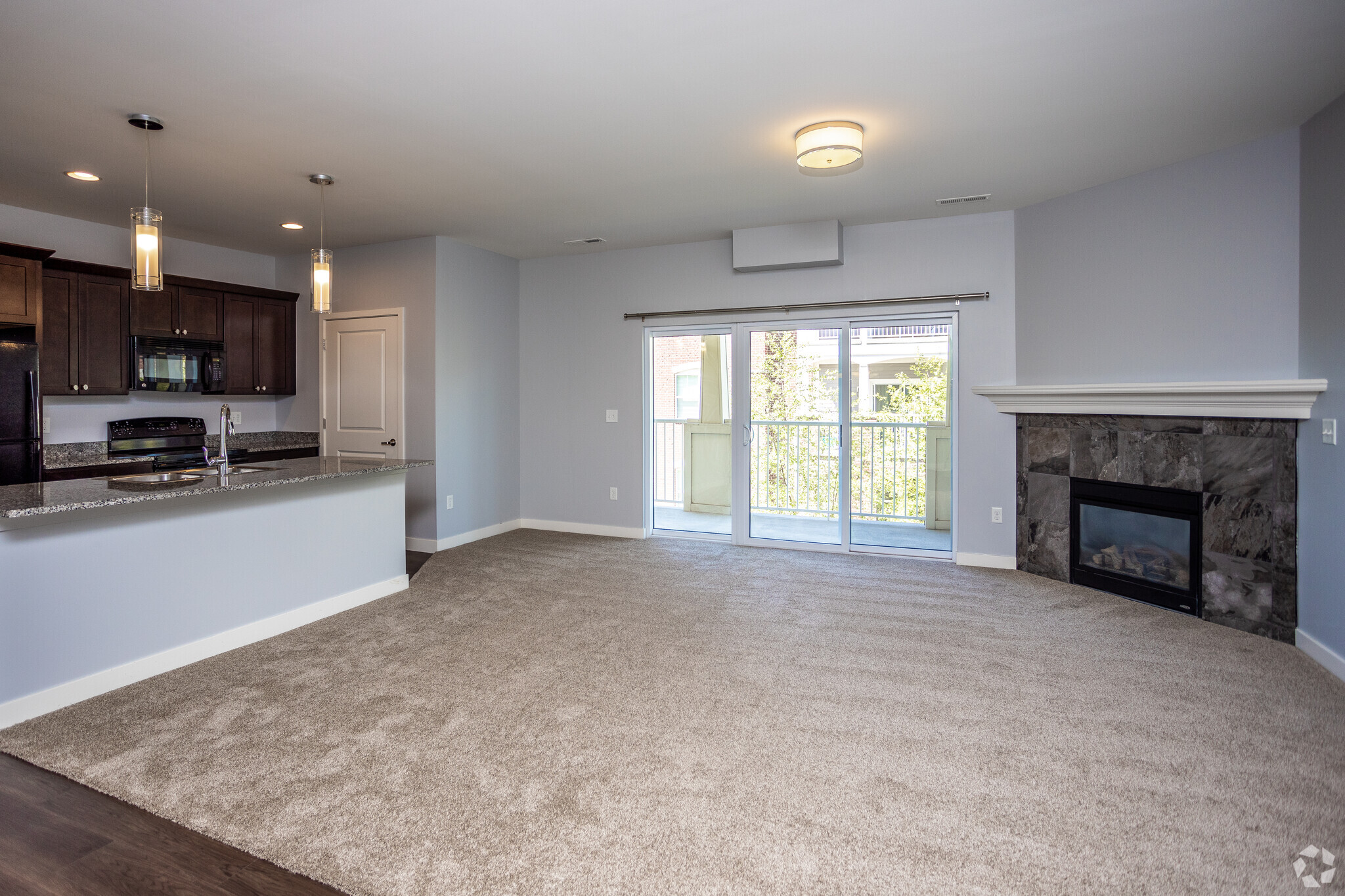 2BR, 2BA - 1,440 SF - The Hawthorne