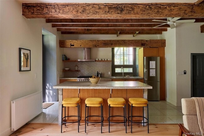 Building Photo - 1883 NY-213