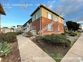 Building Photo - Lovely 2 Bedroom Apartment… Waiting for Yo...