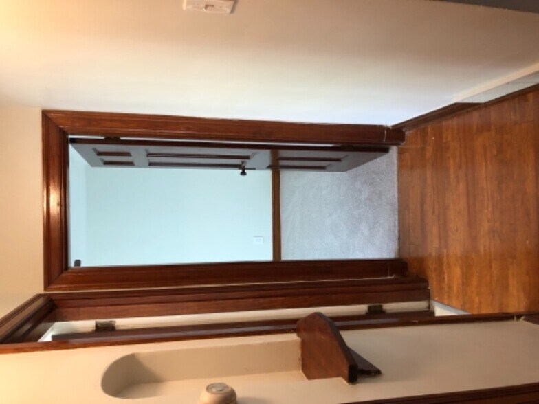 Building Photo - 8905 Lucerne Ct