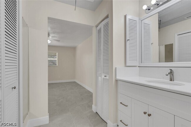 Building Photo - 1628 Orchid Blvd