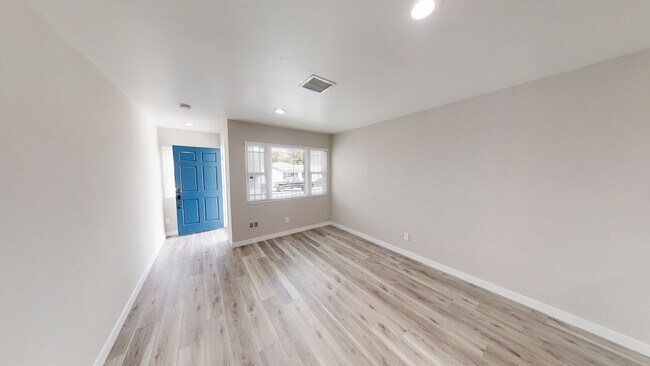 Building Photo - 4840 Curry Dr