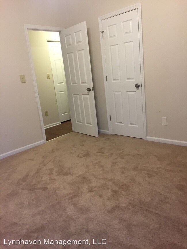 Building Photo - 1336 W 38th St