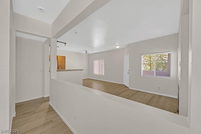 Building Photo - 251 S Green Valley Pkwy