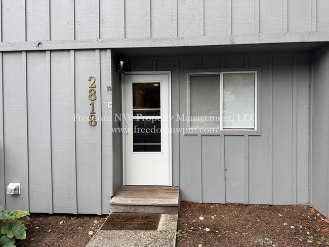 Building Photo - 2818 60th Ln SE
