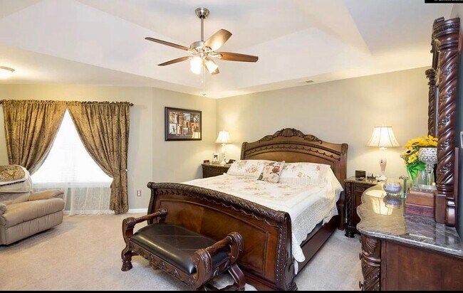 Building Photo - Wonderful Three Bedroom Home in Northeast Columbia!