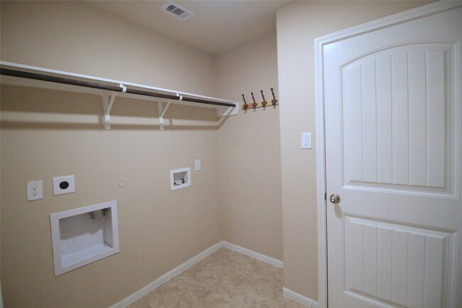 Building Photo - 3410 McDonough Way
