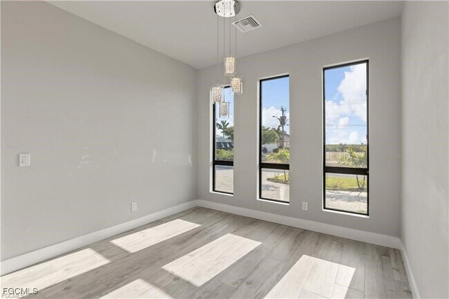 Building Photo - 3311 Surfside Blvd