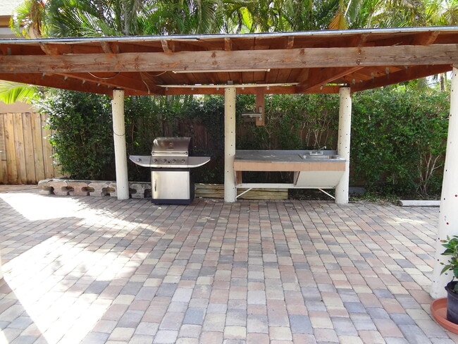 Building Photo - 22442 Sea Bass Dr