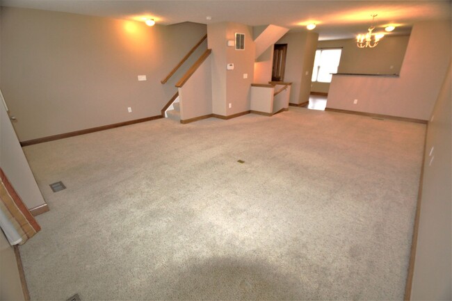 Building Photo - 2 Bedroom - Dublin