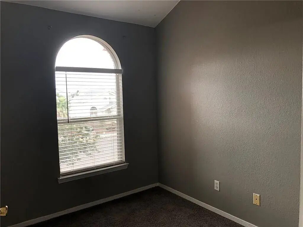 Building Photo - 4504 Loma Linda Circle