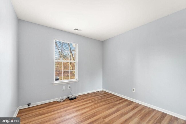 Building Photo - 1607 Hawthorne Ct