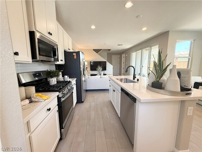 Building Photo - 916 Cottonwood Hl Pl