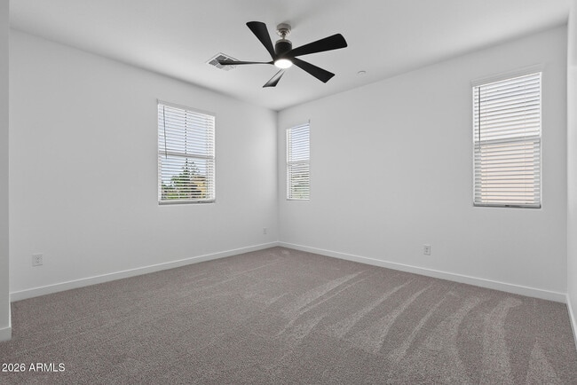 Building Photo - 2779 Claire Dr