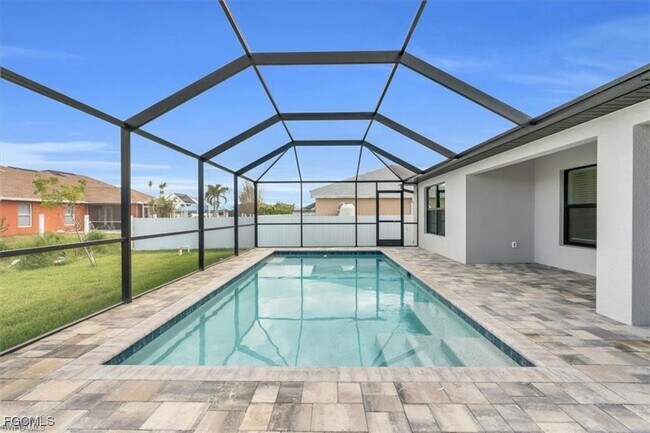 Building Photo - 1241 NW 37th Pl