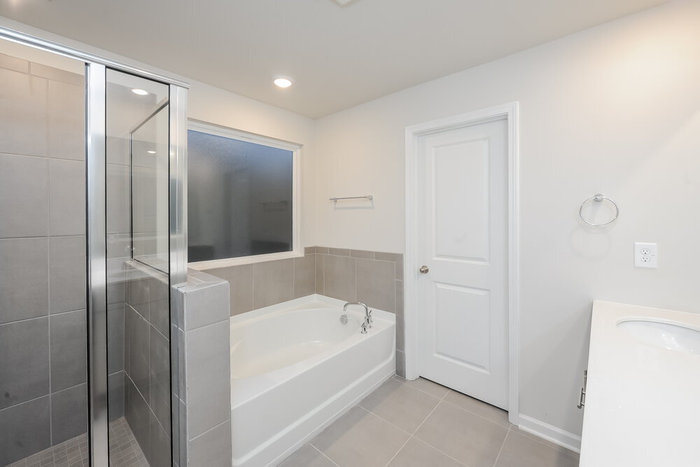 Building Photo - 6068 Hickory Crk Ct