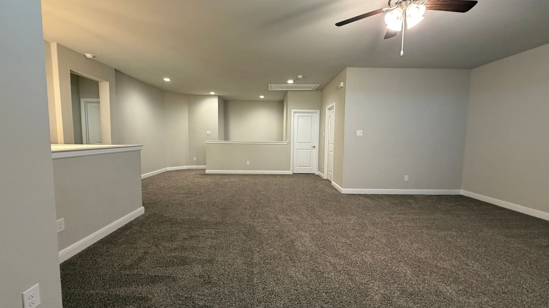 Building Photo - 1654 Reed Dr