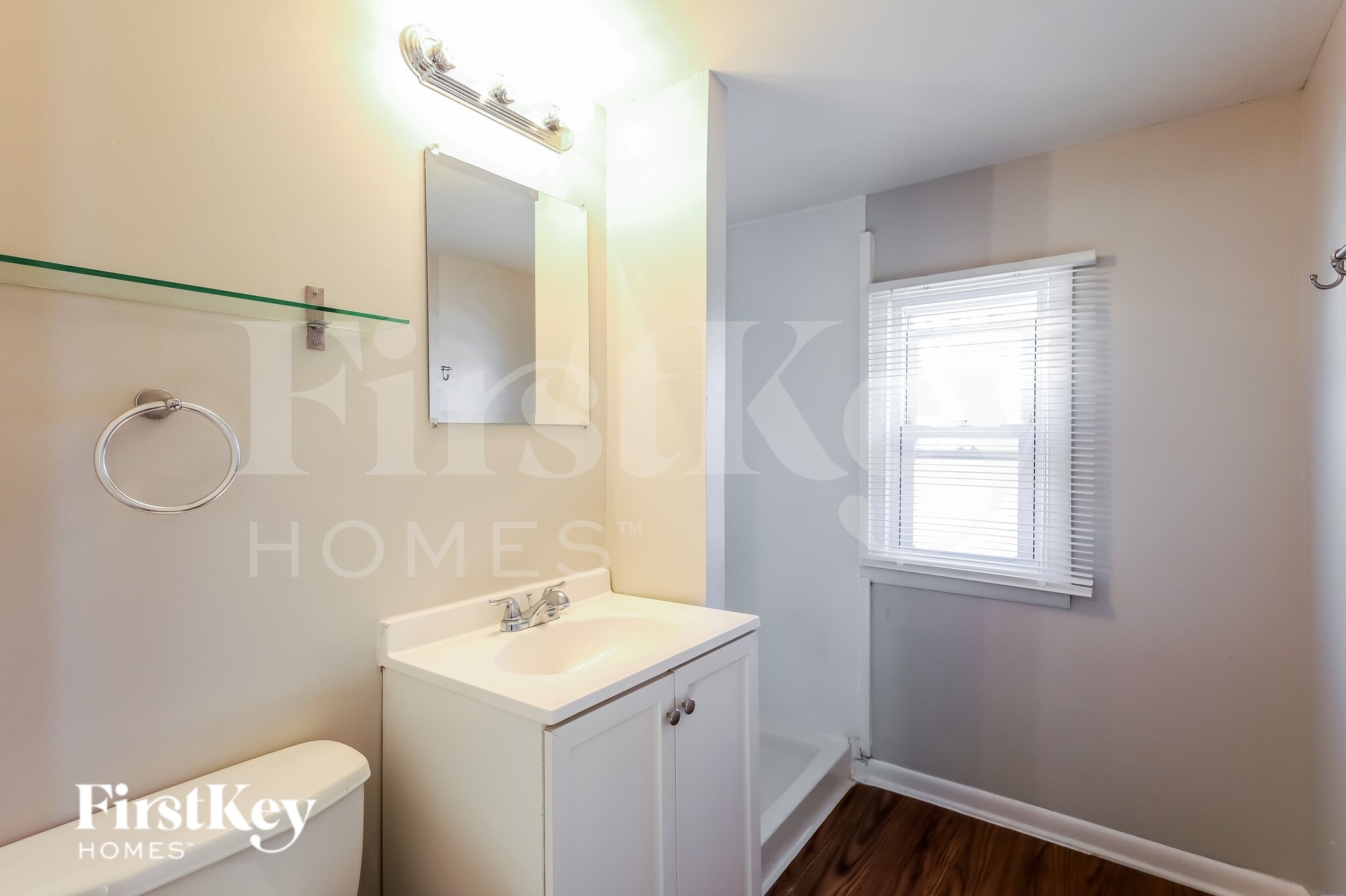 Building Photo - 3915 N Park St