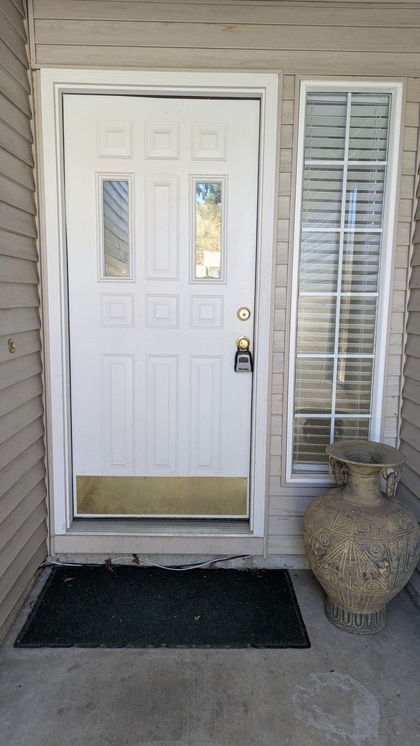 Building Photo - 8419/8421 NE 56th Street