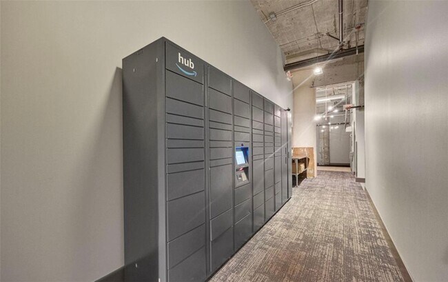 Building Photo - 4100 Forest Park Ave