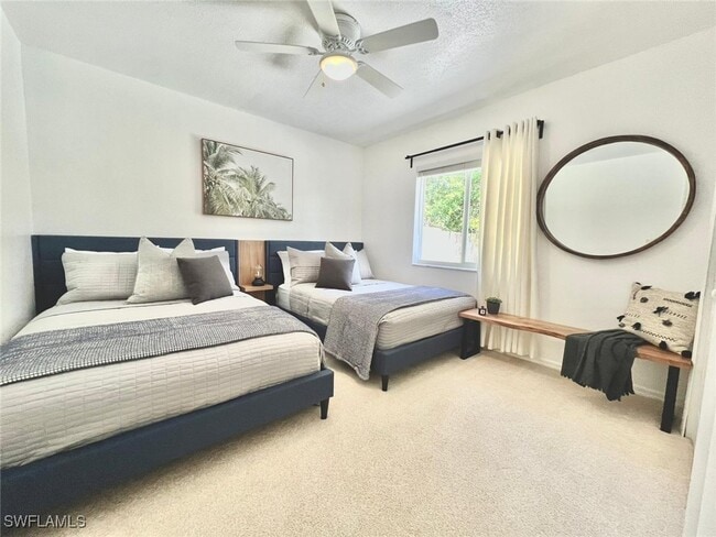 Building Photo - 220 18th Ave NW