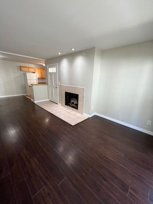 Building Photo - 3562 Sunset Ln