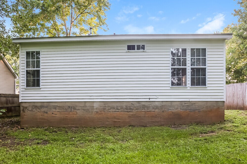 Building Photo - 8610 Treyburn Dr