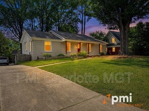 Building Photo - 1140 Bevis Dr