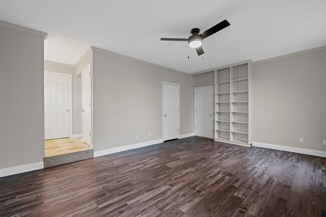 Building Photo - 1745 Ewing Ford Rd