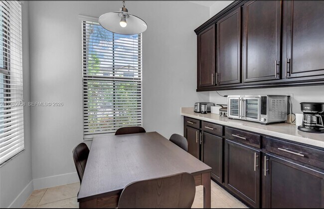 Building Photo - 3274 W 96 Pl