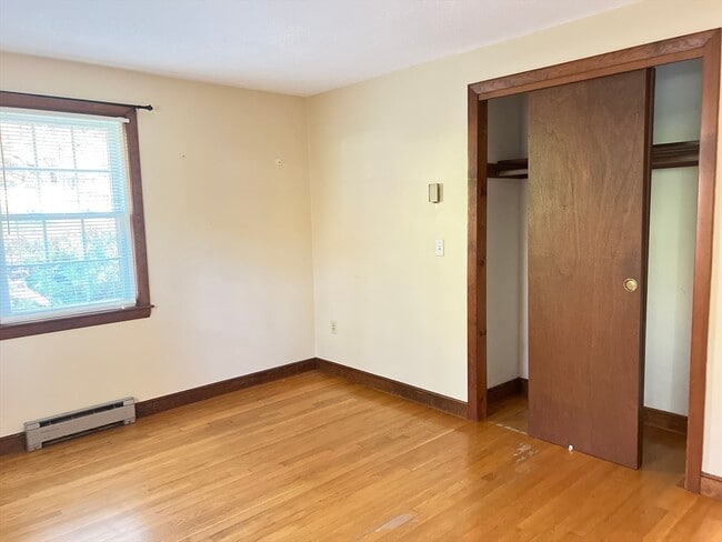 Building Photo - 135 Walker Pond Rd