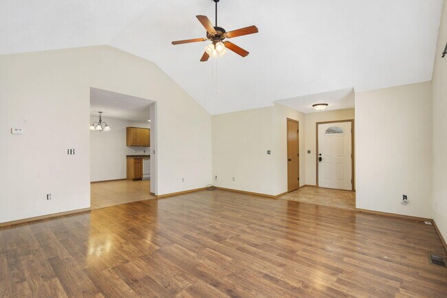 Building Photo - 113 Bailey Cir