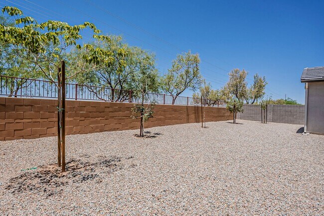 Building Photo - Spacious New-Build Family Home!