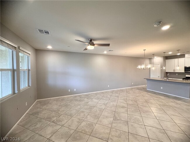 Building Photo - 2848 Alenga St