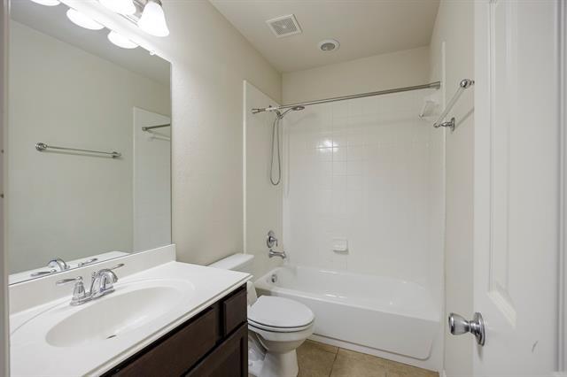 Building Photo - 1413 Cedarbird Dr