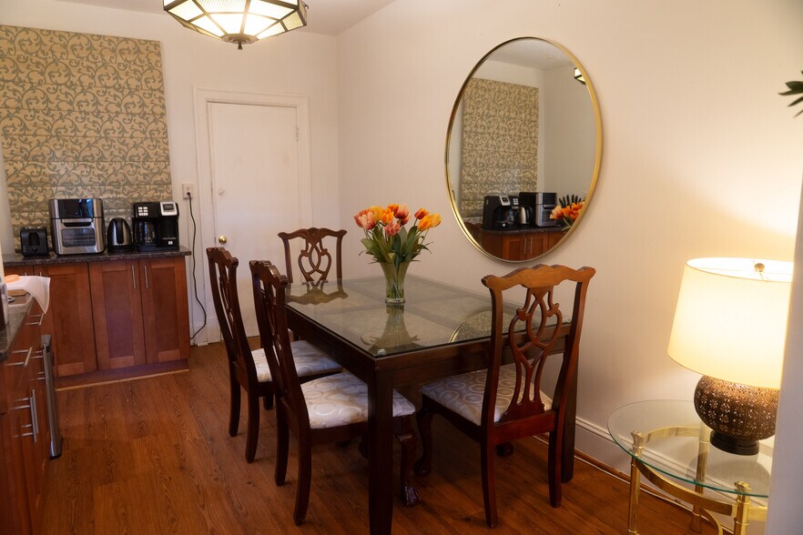 Building Photo - 720 Fairmont St NW