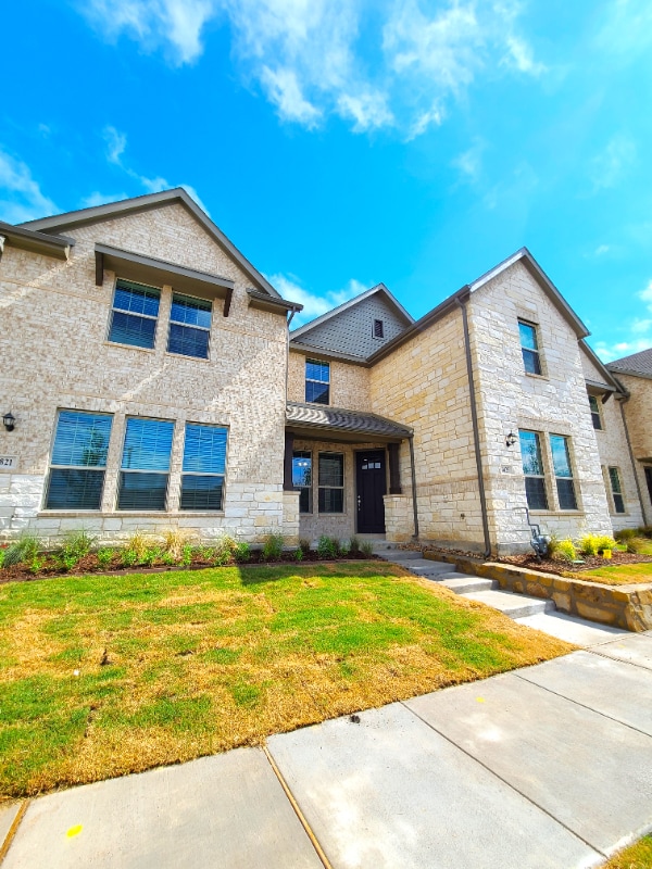Building Photo - 6825 St Andrews Dr