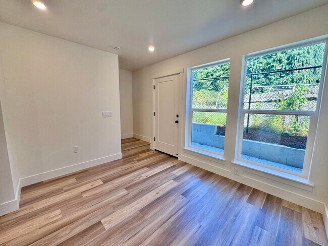 Building Photo - 1ST MONTHS RENT FREE! New Construction, Beautiful, Townhomes! 2 & 3 BEDRM UNITS AVAILABLE