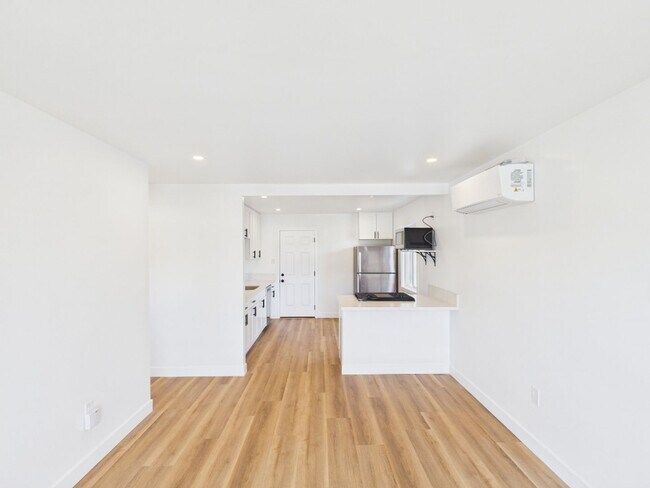 Building Photo - 3257-59 Luna Ave