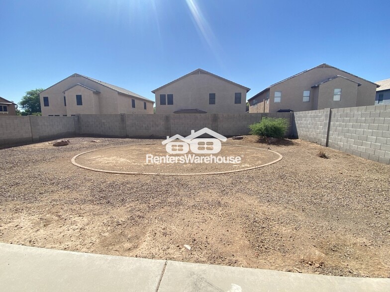 Building Photo - 46009 W Belle Ave