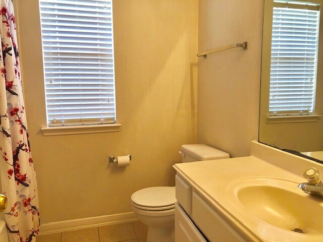 Building Photo - 1911 Blooming Park Ln