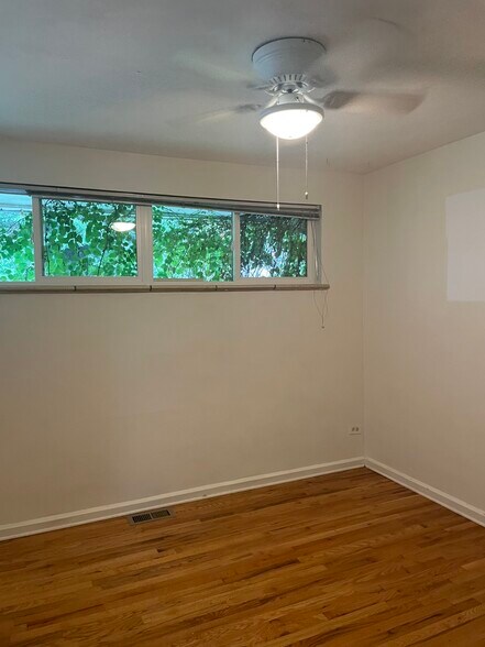 Building Photo - 160 Niagara St